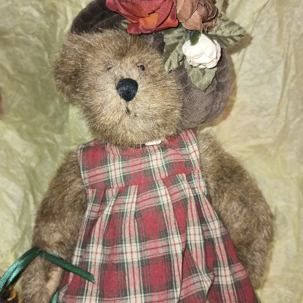BOYD'S INVESTMENT COLLECTION - Picture 8 of 8